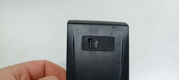 BMW 2 F46 USB socket connector 9284253