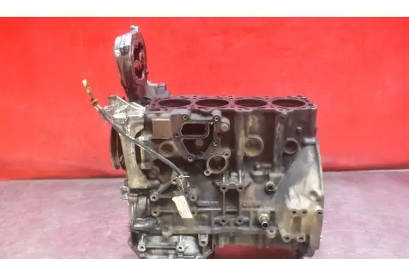 Nissan X-Trail T30 Engine block YD22