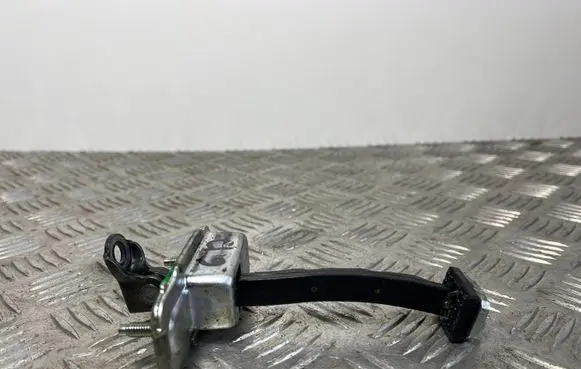 SsangYong Rexton Rear door check strap stopper
