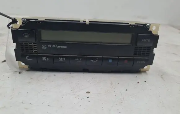 Volkswagen PASSAT B5 Climate control unit 3B1907044A
