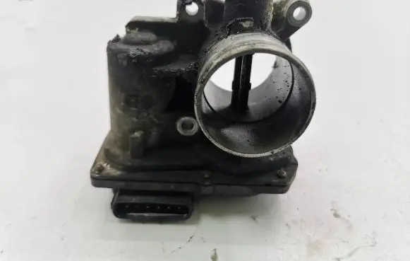 Toyota Auris 150 Throttle valve 261000N030 00586