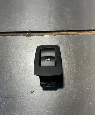 BMW 1 E81 E87 Electric window control switch 6945874