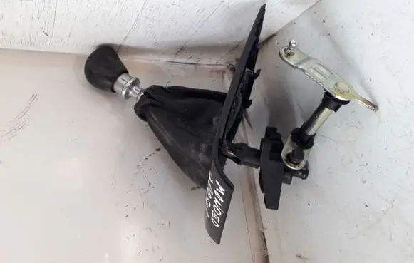 Ford Mondeo Mk III Gear shifter/selector