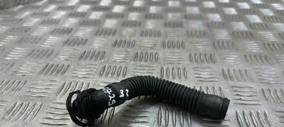 Volkswagen PASSAT B8 Breather/breather pipe/hose 