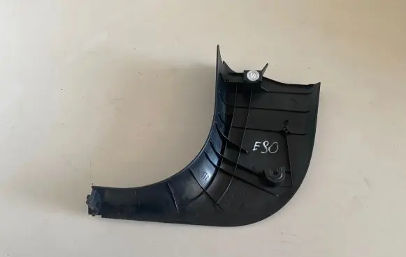 BMW 3 E90 E91 Foot area side trim 7066990 11242010 107056