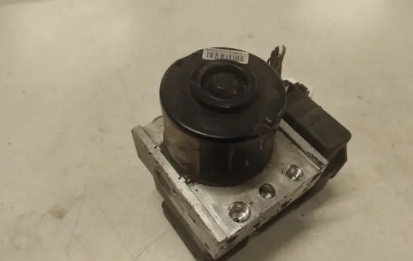 Ford Focus ABS Pump 10097001243 00402662E3 7G36D25J74