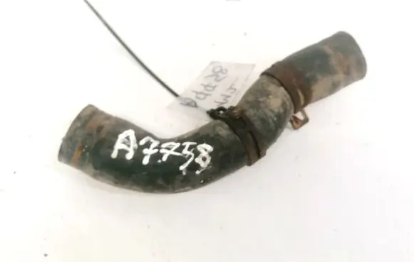Volkswagen PASSAT B5 Engine coolant pipe/hose