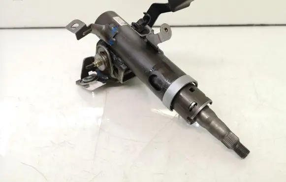 Toyota Yaris Steering wheel axle L28026