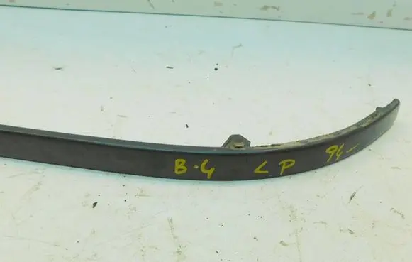 Audi 80 90 S2 B4 Under headlight/headlamp trim 