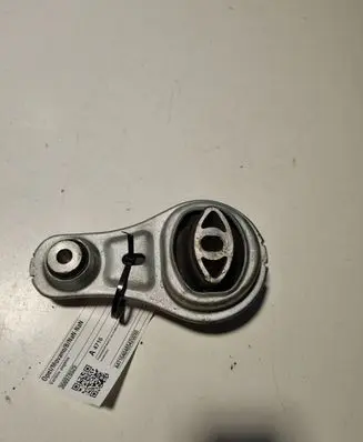 Opel Movano B Engine mount bracket 366978629