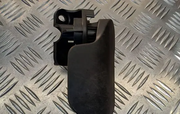 Audi A6 S6 C6 4F Engine bonnet (hood) release handle 4F1823633B 4F1823533C