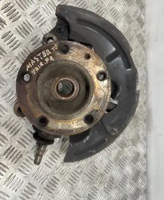 Renault Master III Front wheel hub