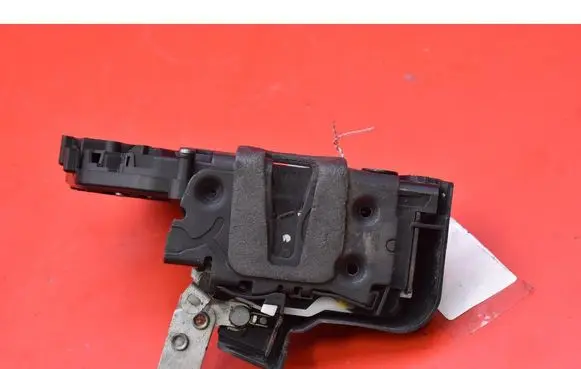 Ford Mondeo MK IV Front door lock 8M2AR21812CA