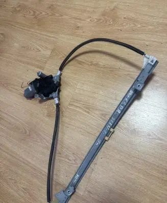 Renault Scenic I Front door window regulator with motor 114145