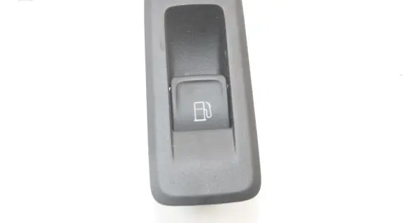Skoda Octavia Mk4 Fuel cap release pull handle 5E3959833