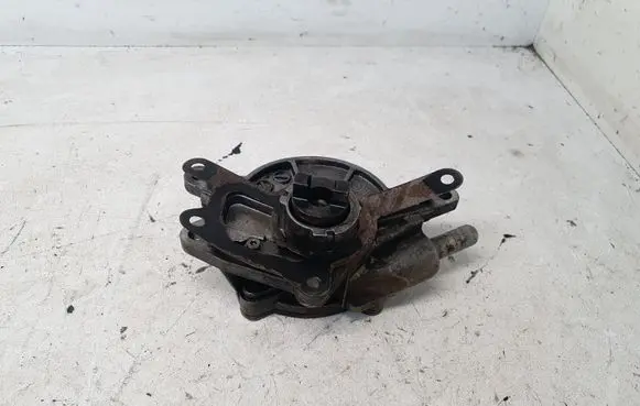Mercedes-Benz C W204 Vacuum pump A6422300065