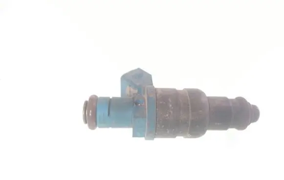Audi A4 S4 B5 8D Fuel injector 06B133551