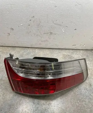 Toyota Avensis T250 Rear/tail lights 8156005270 H89500201