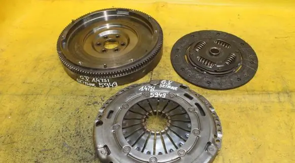 Volkswagen Golf V Flywheel