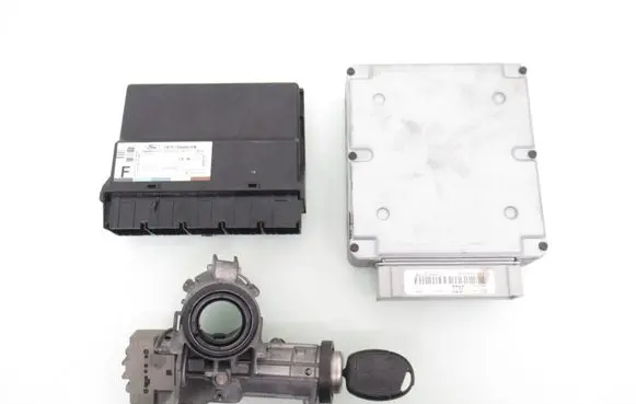 Ford Focus Engine control unit/module ECU 1S7T15K600FB 1M5F12A650BD 5WK48730C