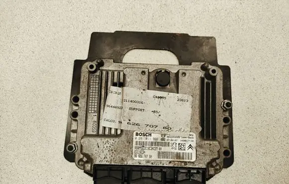 Peugeot 307 Engine control unit/module 9653958980 9662670780 0281011966