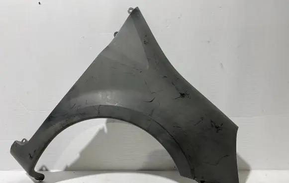Renault Modus Fender 8200098310D