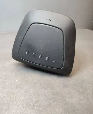 Tesla Model 3 Highland Steering wheel airbag A024C393BBLK 173535109D 36323351