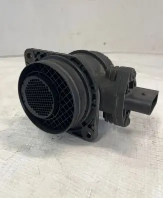 Volkswagen Golf Plus Mass air flow meter 038906461B 0281002531