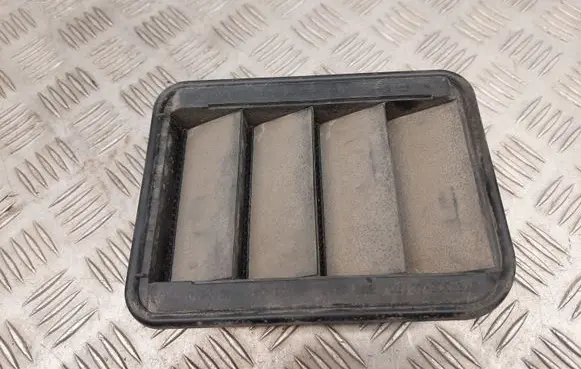 BMW X1 F48 F49 Quarter panel pressure vent 9315932