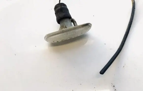 Audi A6 S6 C5 4B Front fender indicator light