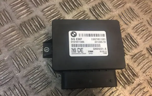 BMW 5 F10 F11 Rear brake EMF control unit/module 32620231