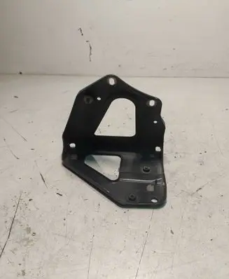 Audi A6 S6 C6 4F Fender mounting bracket 4F0821135B