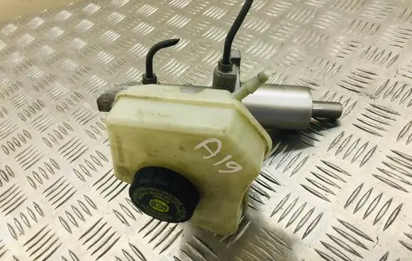 Mercedes-Benz E W211 Master brake cylinder A2114300802