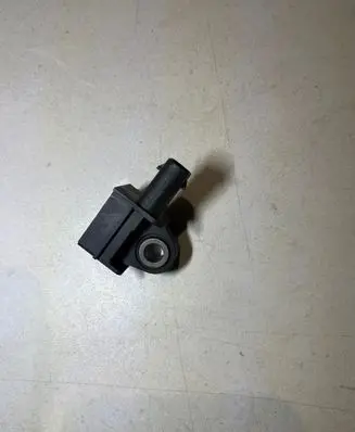 Chrysler Pacifica Airbag deployment crash/impact sensor 68185746AA 53312250