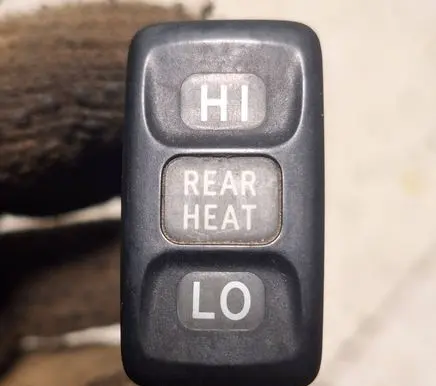 Toyota Avensis Verso Seat heating switch 191333