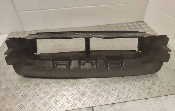Ford Focus Intercooler air guide/duct channel F1EB8312BA D2L4A