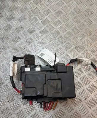 Volvo S80 Fuse module 30659092 31337182 108893