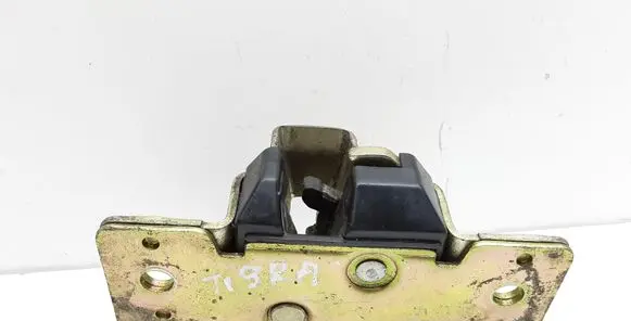 Opel Tigra A Tailgate/trunk/boot lock/catch/latch 90387848
