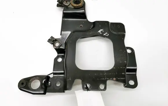Volvo V40 Air filter cleaner box bracket assembly 31420307