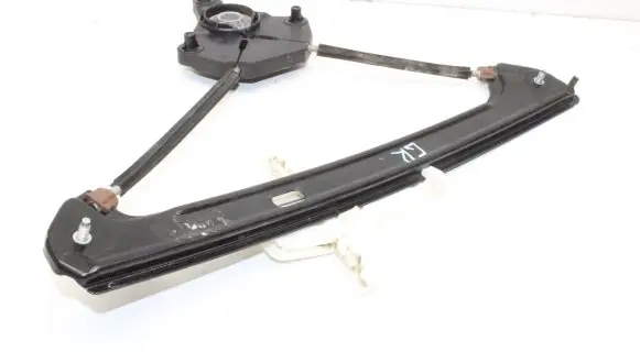 Volkswagen Golf VII Rear door window regulator with motor 5G4839461C