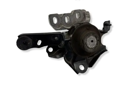 Toyota Yaris Cross Gearbox mount AVD2742