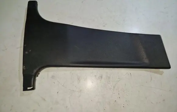 Mercedes-Benz C W204 (B) pillar trim (bottom) A2046900425