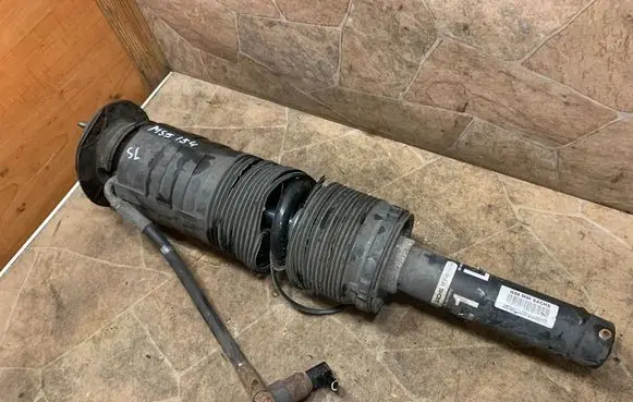 Mercedes-Benz CL C215 Front shock absorber/damper A2203200713