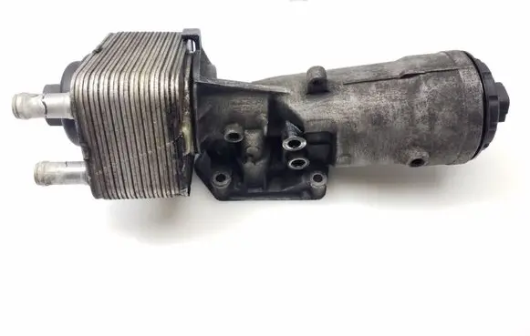 Audi A4 S4 B7 8E 8H Oil filter mounting bracket 045115389J