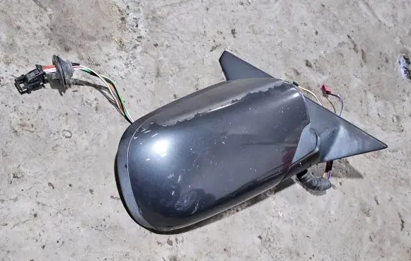BMW 7 E38 Front door electric wing mirror E1010372 010371 010373