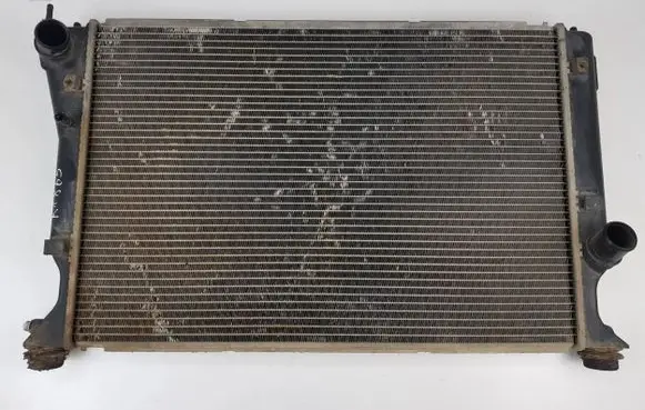 Toyota Avensis T250 Coolant radiator