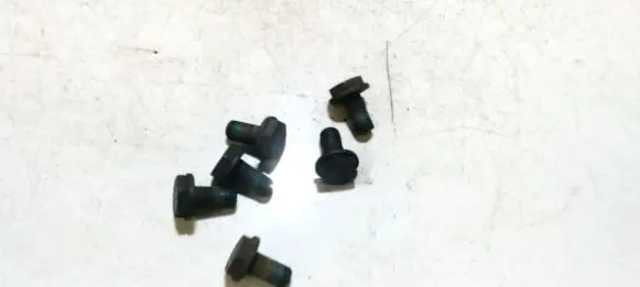 Volkswagen PASSAT B3 Nuts/bolts 