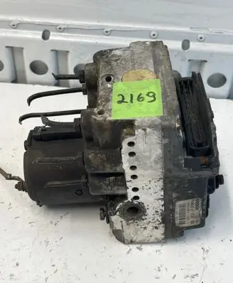 Mercedes-Benz Sprinter W901 W902 W903 W904 ABS Pump 090663110245