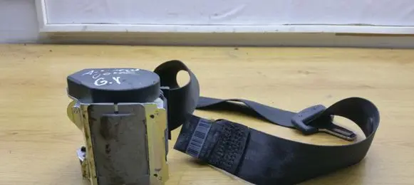 Audi A4 S4 B7 8E 8H Middle seatbelt (rear) 8E5857805D