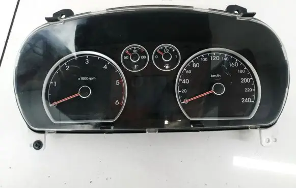 Hyundai i30 Speedometer (instrument cluster) 940332R620 94033-2R620